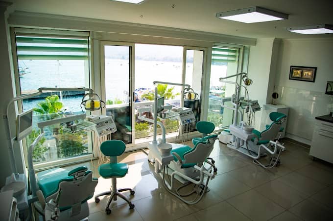 Ak-Dent Oral & Dental Health Clinic